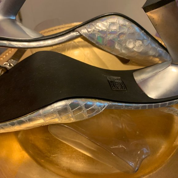 Linea Roma Silver Embossed (Snake) Leather Heels - Picture 8 of 9